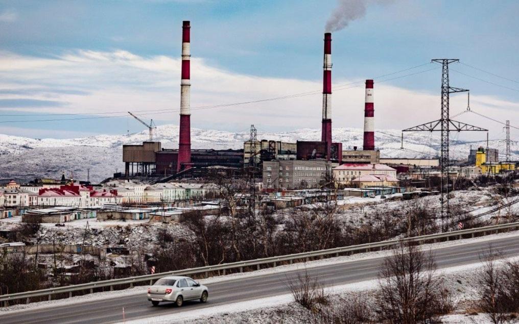 «Норникель» закрывает плавильный цех в поселке Никель